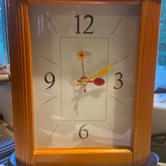 Vintage Wooden SPRINGFIELD Mantel Clock 90941 Fork Spoon Flower Hands - Picture 3 of 8